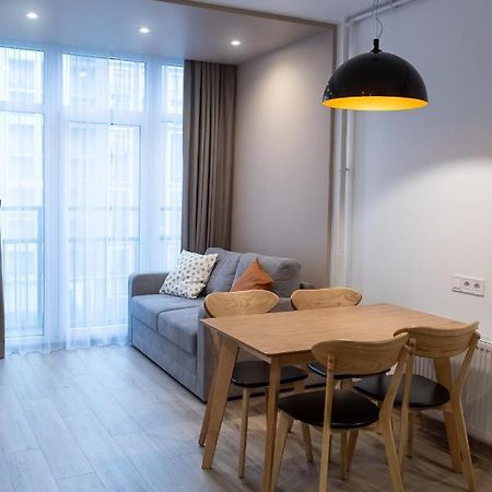 Dream Life Apartment Lviv Exterior foto